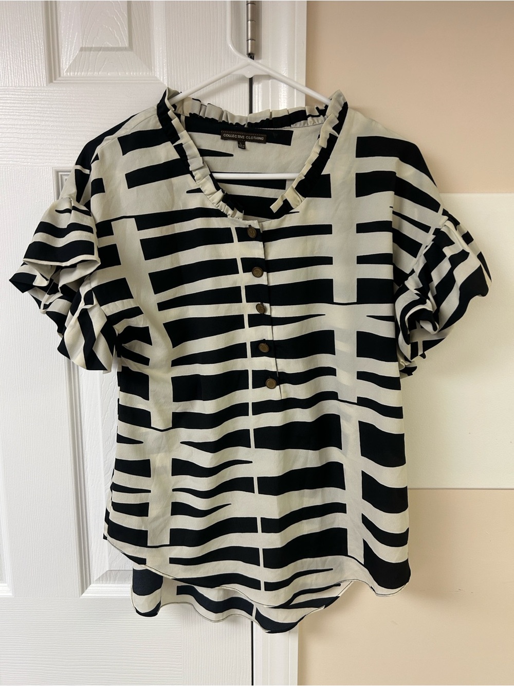 Collective Clothing Striped Blouse Short Sleeves